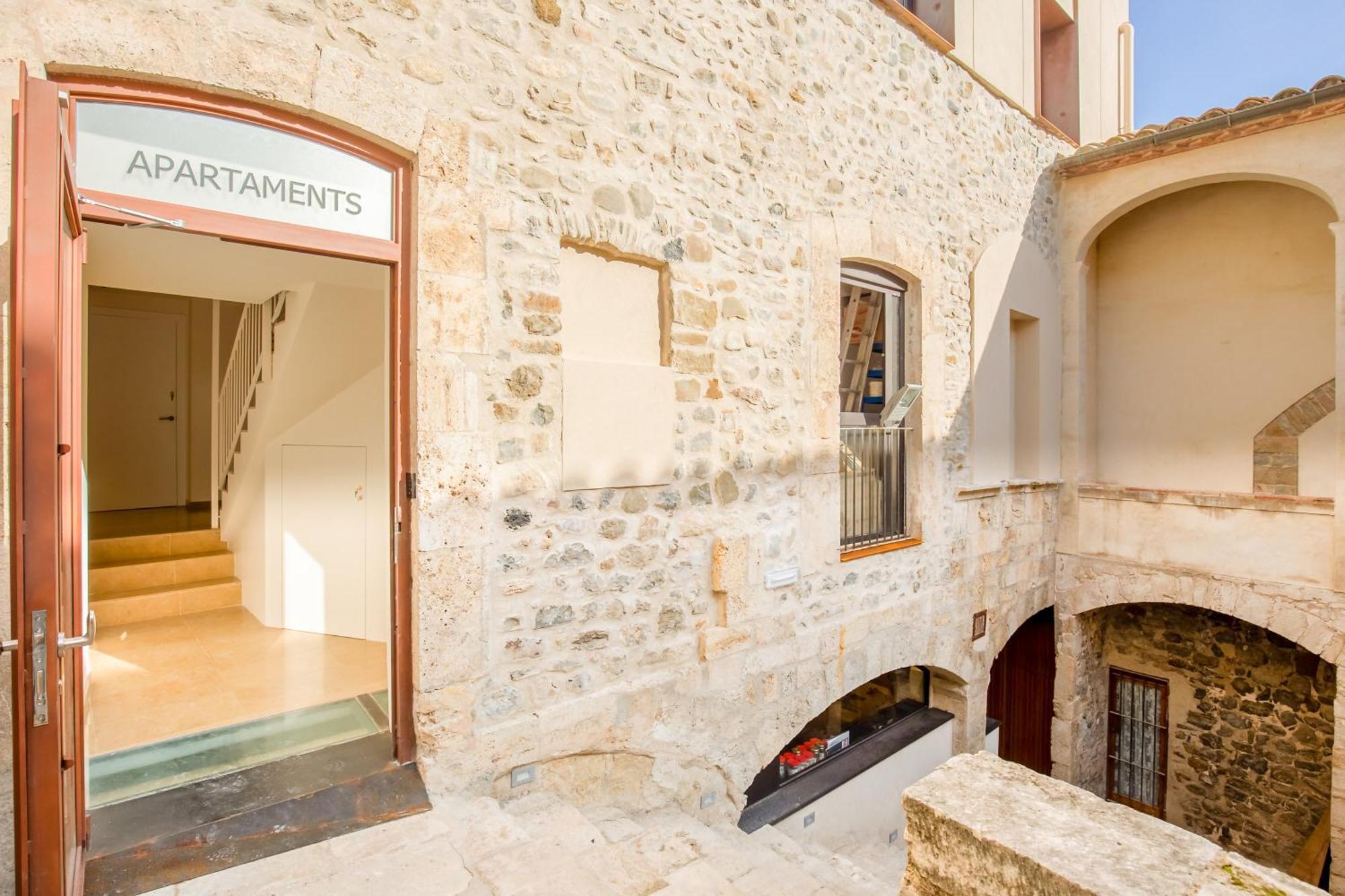 Can Cintet 21Nuevo Apartamento Moderno En Besalu Bagian luar foto